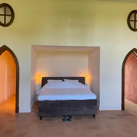 לינה וארוחת בוקר Chateau D'arcamont Roquelaure